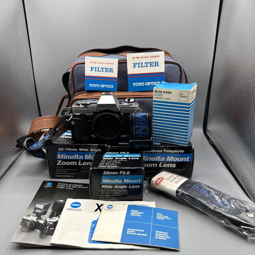 Minolta X-370 Silver SLR 35mm Film Camera w/ Accessories Tested See Pics